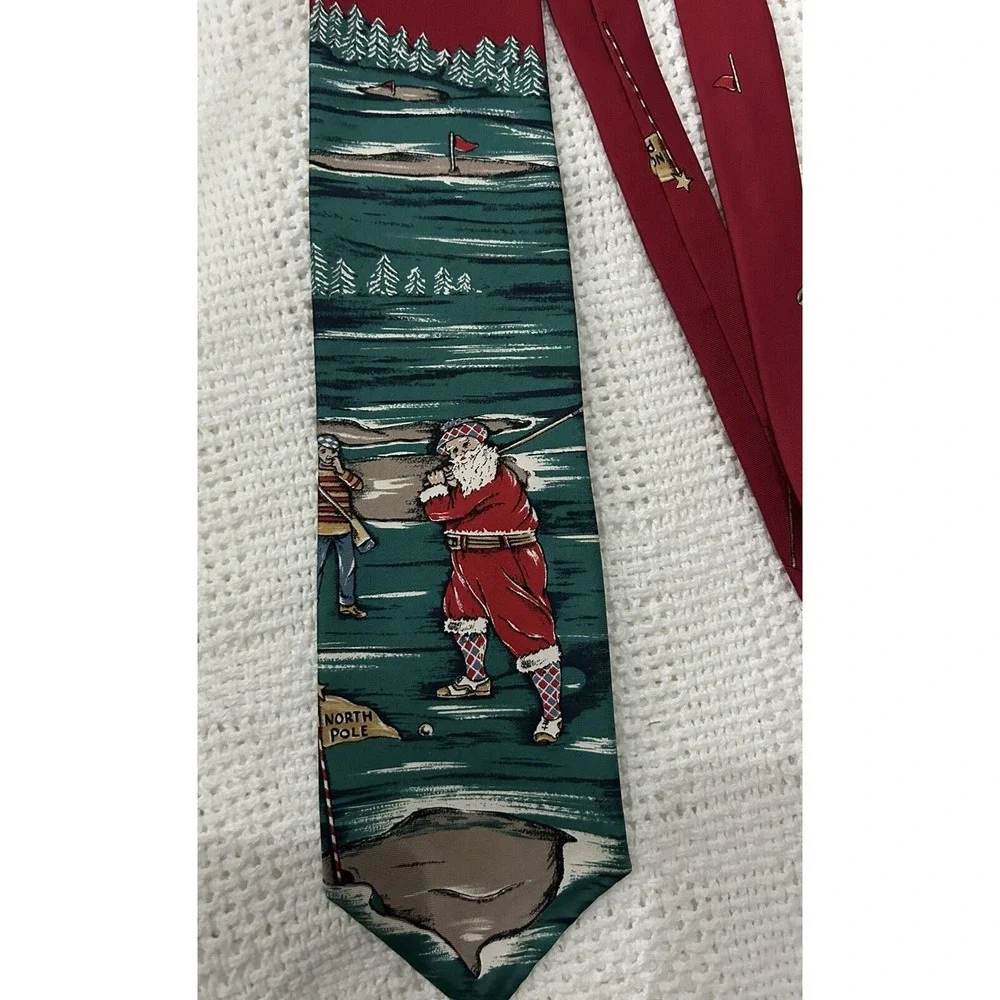 Oscar De La Renta Mens Novelty Neck Tie Christmas‎ Golfing Santa Argyle Check